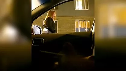 लेगिंग में इंग्लिश सेक्सी मूवी पैरों की पूजा