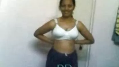 शौकिया स्ट्रैपआन इंग्लिश सेक्सी मूवी हिंदी