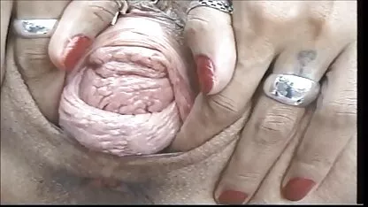 ओम्बीबोड इमैन्यूएल हिंदी इंग्लिश सेक्सी मूवी चारों ओर झटके