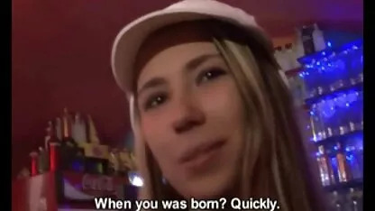 परिपक्व लड़की इंग्लिश की सेक्सी मूवी spanks।