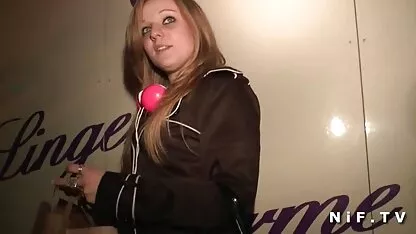 भूखी योनि के साथ असली माँ और नानी सेक्सी मूवी इंग्लिश में