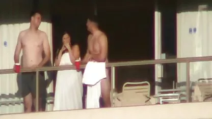 किशोर फूहड़ स्कारलेट बुखार उसके सौतेले पिता के साथ एक सेक्सी सौदा करता इंग्लिश सेक्सी शॉर्ट मूवी है